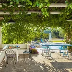 Trulli Terra Magica Bed & Breakfast 4*