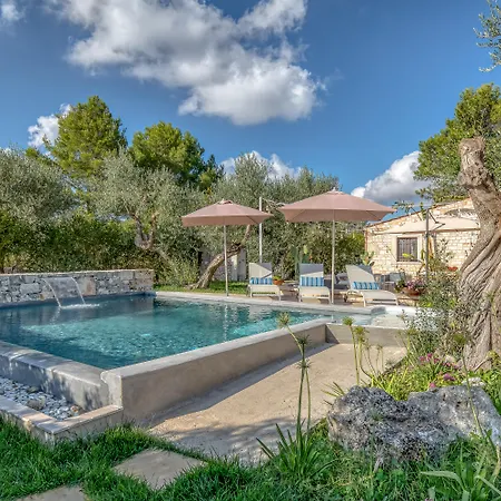 Trulli Terra Magica Bed & Breakfast Putignano