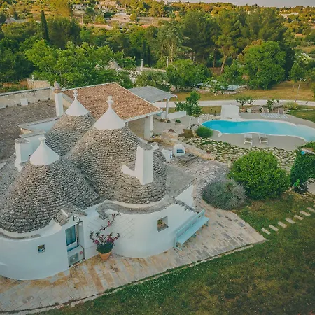 Trulli Terra Magica 4* بوتينيانو
