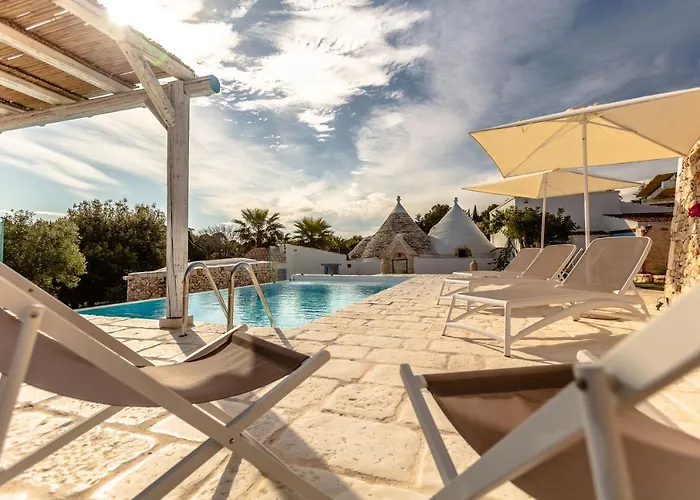 לינה וארוחת בוקר Trulli Terra Magica 4*